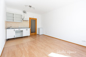 Pronájem bytu 1+kk, Raichlova, Stodůlky, 24 m2, cena 15400 CZK / objekt / měsíc, nabízí 