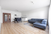Pronájem bytu 2+kk, K Vystrkovu, Modřany, 71 m2, cena 31900 CZK / objekt / měsíc, nabízí 
