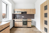 Pronájem bytu 1+kk, Salačova, Uhříněves, 24 m2, cena 16500 CZK / objekt / měsíc, nabízí Ideální nájemce