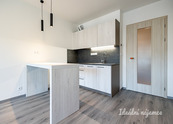 Pronájem bytu 1+kk, Výstavní, Háje, 34 m2, cena 18900 CZK / objekt / měsíc, nabízí 