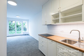 Pronájem bytu 2+kk, Gerstelova, Vysočany, 27900 Kč/měs, 52 m2, cena 27900 CZK / objekt / měsíc, nabízí 