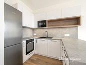 Pronájem bytu 2+kk, Čerpadlová, Vysočany, 23 000 Kč/měs, 48 m2, cena 23000 CZK / objekt / měsíc, nabízí 