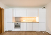 Pronájem bytu 2+kk, Albrightové, Smíchov, 52 m2, cena 28500 CZK / objekt / měsíc, nabízí 
