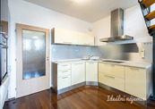 Pronájem bytu 2+kk, Pod Nouzovem, Kbely, 57 m2, cena 22900 CZK / objekt / měsíc, nabízí Ideální nájemce