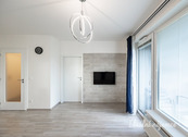 Pronájem bytu 2+kk, Strnadových, Vysočany, 24 000 Kč/měs, 50 m2, cena 24000 CZK / objekt / měsíc, nabízí 