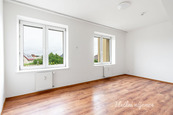 Pronájem bytu 1+kk, Suchdolské náměstí, Suchdol, 16900 Kč/měs, 32 m2, cena 16900 CZK / objekt / měsíc, nabízí 