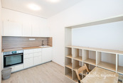 Pronájem bytu 1+kk s balkonem, Chlebovická, Letňany, 16900 Kč/měs, 33 m2, cena 17900 CZK / objekt / měsíc, nabízí 