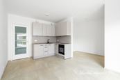 Pronájem bytu 1+kk, Plzeňská, Smíchov, 29 m2, cena 20900 CZK / objekt / měsíc, nabízí 
