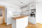 Pronájem bytu 3+kk, U potoka, Jinočany, 89 m2, cena 27000 CZK / objekt / měsíc, nabízí 