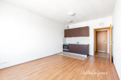 Pronájem bytu 1+kk, Prušánecká, Zličín, 32 m2, cena 16900 CZK / objekt / měsíc, nabízí Ideální nájemce