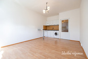 Pronájem bytu 1+kk, Jahodová, Záběhlice, 15 300 Kč/měs, 33 m2, cena 15300 CZK / objekt / měsíc, nabízí Ideální nájemce