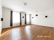 Pronájem bytu 1+kk, Bohuslava ze Švamberka, Nusle, 19900 Kč/měs, 47 m2, cena 19900 CZK / objekt / měsíc, nabízí 