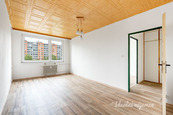 Pronájem bytu 2+kk, Bazovského, Řepy, 19 900Kč/měs, 42 m2, cena 19900 CZK / objekt / měsíc, nabízí 