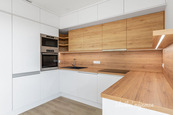 Pronájem bytu 3+kk, Hlučkova, Letňany, 79 m2, cena 35000 CZK / objekt / měsíc, nabízí 