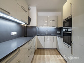 Pronájem bytu 2+kk, Štanderova, Letňany, 24 000 Kč/měs, 60 m2, cena 24000 CZK / objekt / měsíc, nabízí 
