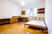 Pronájem bytu 1+kk, Biskupcova, Žižkov, 17 900 Kč/měs, 29 m2, cena 17900 CZK / objekt / měsíc, nabízí 