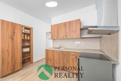 Pronájem nadstandardního bytu 1+1 po kompletní rekonstrukci, 43 m2, Hradecká 225, Přelouč, cena 16000 CZK / objekt / měsíc, nabízí 