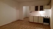 Pronájem bytu 1+kk v Táboře, cena 7700 CZK / objekt / měsíc, nabízí 