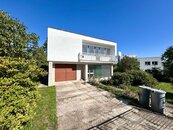 Nájem - Rodinný dům / Vila, zahrada, garáž v atraktivní lokalitě města Nová Paka, cena cena v RK, nabízí Petr Čeřovský - investiční skupina