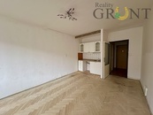 Prodej bytu 1+kk 32 m2, Karviná - Hranice, cena 1410000 CZK / objekt, nabízí 
