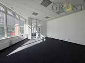 Pronájem obchodního prostoru 36 m2, Karviná - Fryštát, cena 150 CZK / m2 / měsíc, nabízí 