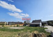 Prodej stavební parcely se základovou deskou v obci Bechov, cena 2900000 CZK / objekt, nabízí 