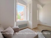 Pronájem vybaveného nového bytu 2+KK ve 2. NP, 40,8 m2 v historické budově, Zámecká Pardubice, cena 19500 CZK / objekt / měsíc, nabízí 