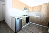 Pronájem, Byt 3+1, Znojmo, cena 12000 CZK / objekt / měsíc, nabízí