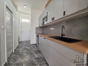 Pronájem, Byt 2+1, Praha 3, cena 27000 CZK / objekt / měsíc, nabízí REALITY PRORADOST