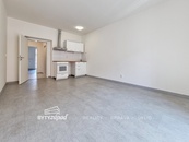 Pronájem bytu 2+kk, 42 m2 v ulici Pod Všemi svatými v klidné části Plzeň-Roudná, cena 13490 CZK / objekt / měsíc, nabízí BYTY Západ, s.r.o.