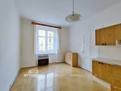 Pronájem bytu 2+kk, 52 m2 v ulici Edvarda Beneše - Jižní předměstí, cena 11900 CZK / objekt / měsíc, nabízí 
