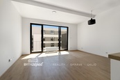 Pronájem bytu 1+kk velikosti 35 m2 s balkonem ve 2.NP budovy v Triangl Living Parku v Plzni, cena 14200 CZK / objekt / měsíc, nabízí BYTY Západ, s.r.o.