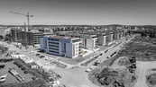 Pronájem bytu 2+kk velikosti 56 m2 s balkonem 9 m2 ve 4.NP budovy v Triangl Living Parku v Plzni, cena 16300 CZK / objekt / měsíc, nabízí BYTY Západ, s.r.o.