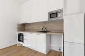 Pronájem bytu 2+kk velikosti 49 m2 s balkonem 6 m2- Triangl Living Park, Plzeň, cena 15600 CZK / objekt / měsíc, nabízí 