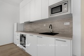 Pronájem bytu 2+kk velikosti 56 m2 s balkonem 9 m2 ve 2.NP budovy v Triangl Living Parku v Plzni, cena 15500 CZK / objekt / měsíc, nabízí 