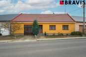 Prodej RD 4+1 + letní domek, zahrada, dvůr, průjezd, obec Ořechov u Uherského Hradiště, cena 4990000 CZK / objekt, nabízí BRAVIS reality