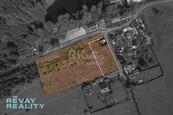 Prodej krásného stavebního pozemku 2.300 m2, ul. Nad Riviérou - Velká Hleďsebe, cena 2690000 CZK / objekt, nabízí 