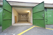 Pronájem garáže nebo skladu, 30 m2, Praha 4 - Michle, ul.Kapitulská, cena 4800 CZK / objekt / měsíc, nabízí RK Group realitní kancelář