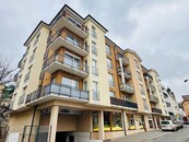 Prodej obchodního prostoru 186 m2 s parkovacím stáním, Mariánské Lázně - ul. Dvořákova, cena 11000000 CZK / objekt, nabízí 