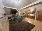 Pronájem bytu 4+kk 140 m2 ve Slaném, cena 21000 CZK / objekt / měsíc, nabízí 