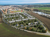 Prodej stavebního pozemku 957 m2 Slaný U rybníka, cena 5966900 CZK / objekt, nabízí 