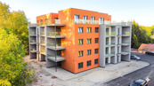 Prodej apartmánu s prostornou lodžií a parkováním, 1+kk, 48 m2, Františkovy Lázně, cena 4195200 CZK / objekt, nabízí RK Group realitní kancelář