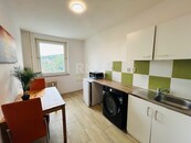 Prodej světlého bytu 2+kk, 30 m2, OV v žádané části Prahy 9 - Hloubětín., cena 4990000 CZK / objekt, nabízí 