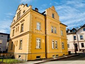 Pronájem kompletně vybaveného bytu 2+1 po rekonstrukci, 70m2, 1.NP, Luční ulice - Mariánské Lázně, cena 16500 CZK / objekt / měsíc, nabízí 