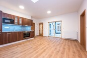Pronájem bytu 3+kk, 62 m, Komenského náměstí, Slaný, cena 17500 CZK / objekt / měsíc, nabízí 
