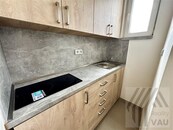 Pronájem bytu 1+kk, Pardubice Zborovského náměstí, cena 9900 CZK / objekt / měsíc, nabízí 