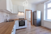 Rekonstruovaný byt 2+1 v Plzni na Slovanech, cena 14800 CZK / objekt / měsíc, nabízí 