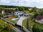 Novostavba 6+kk s dílnou, bazénem a krásným výhledem v Klabavě, cena 14950000 CZK / objekt, nabízí REALITNÍ KANCELÁŘ PUBEC, s.r.o.