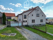 Prodej částečně zrekonstruovaného rodinného domu na nádherném místě v obci Jarov (Plzeň - sever), cena 11950000 CZK / objekt, nabízí REALITNÍ KANCELÁŘ PUBEC, s.r.o.