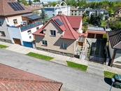Prodej průběžně rekonstruovaného rodinného domu s pěkným pozemkem v Přešticích, cena 9790000 CZK / objekt, nabízí REALITNÍ KANCELÁŘ PUBEC, s.r.o.